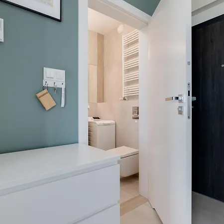 Langiewicza Deluxe By Bookinghost